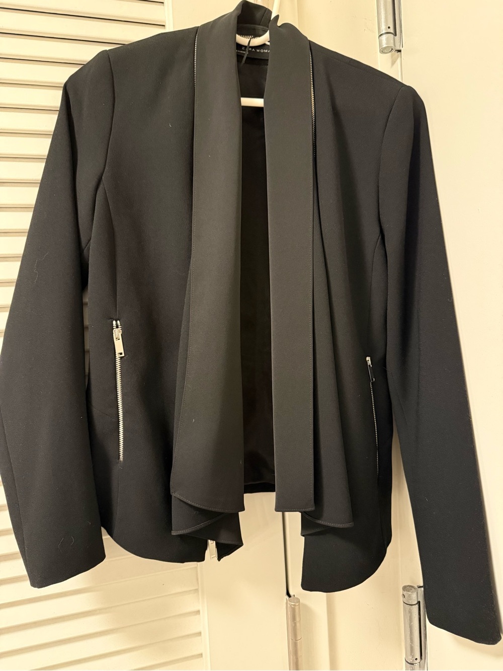 Unique Zip Lapel Open-Front Women's Jacket with Zip Pockets